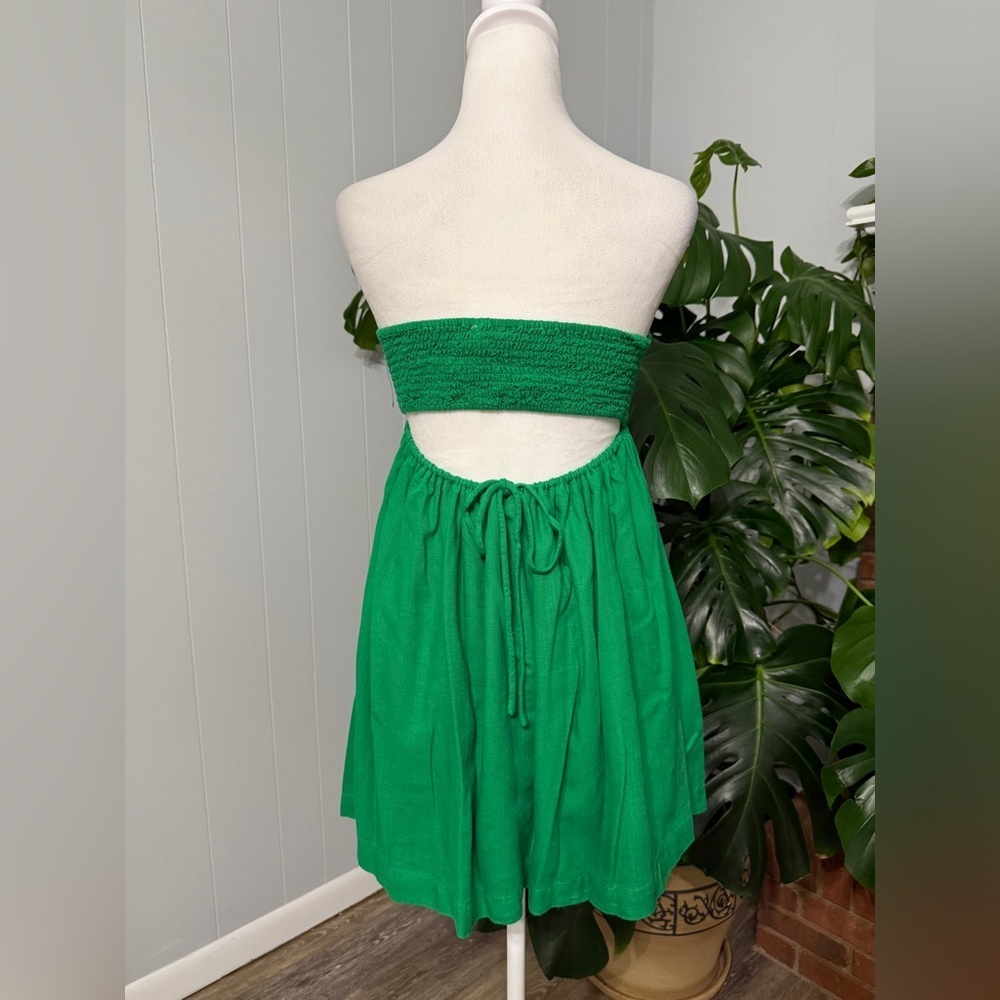 Le Lis super cute green mini dress Size S